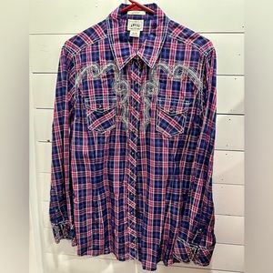 Women’s Ariat fitted women button down